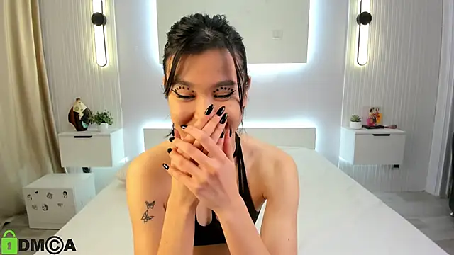 Snapshot of Lola_Peach chatting on January 30, 2025, 9:36 am Lola Peach online show from January 30, 2025, 9:36 am