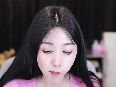 Nuyoah-77 online show from September 10, 2025, 3:12 pm