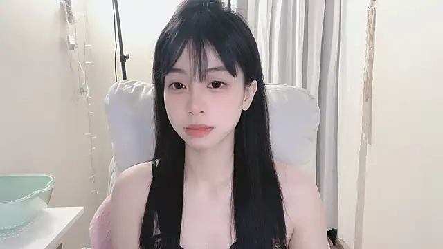 -Hottie online show from March 3, 2025, 4:24 pm