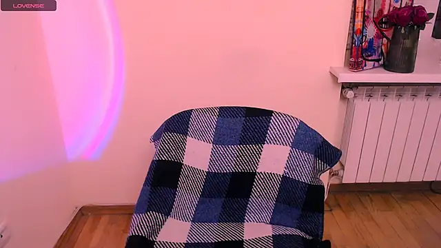 Felliciya online show from February 25, 2026, 7:51 am