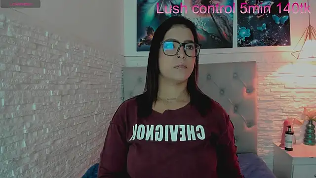 Snapshot of graceymilf666 chatting on January 21, 2025, 11:13 am graceymilf666 online show from January 21, 2025, 11:13 am