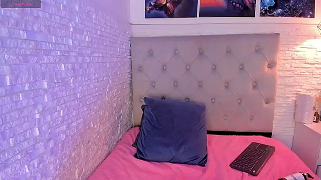 Snapshot of graceymilf666 chatting on February 28, 2025, 2:31 pm graceymilf666 online show from February 28, 2025, 2:31 pm