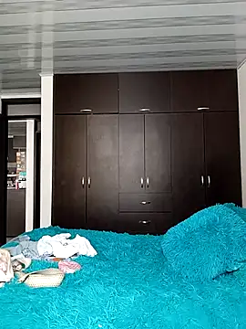 Lesly 10- online show from September 10, 2025, 4:18 pm