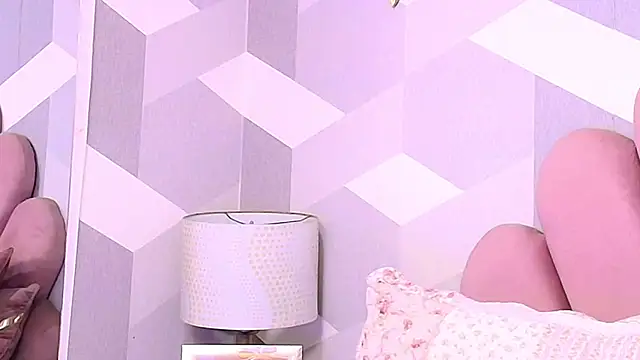 KylieMonnett online show from October 18, 2025, 8:31 pm