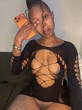 Snapshot of InkLady444 chatting on February 21, 2026, 7:53 am InkLady444 online show from February 21, 2026, 7:53 am