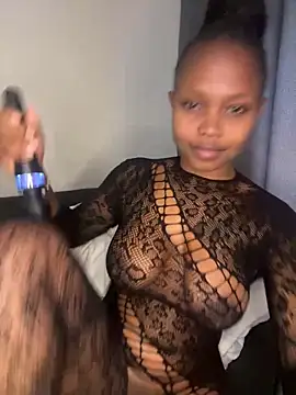 Snapshot of InkLady444 chatting on March 3, 2026, 2:01 pm InkLady444 online show from March 3, 2026, 2:01 pm