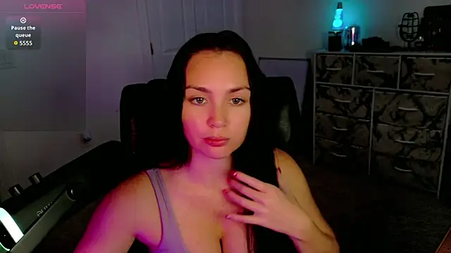 sweetsariaah online show from December 19, 2025, 7:54 pm