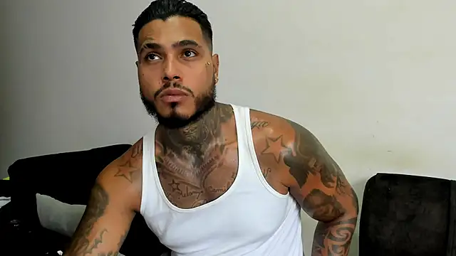 Snapshot of Exotic_tatto27121 chatting on April 24, 2026, 8:55 pm Exotic tatto27121 online show from April 24, 2026, 8:55 pm
