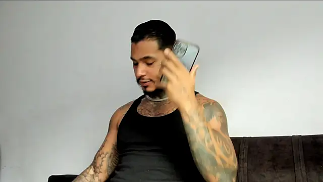 Snapshot of Exotic_tatto27121 chatting on June 7, 2026, 8:56 pm Exotic tatto27121 online show from June 7, 2026, 8:56 pm