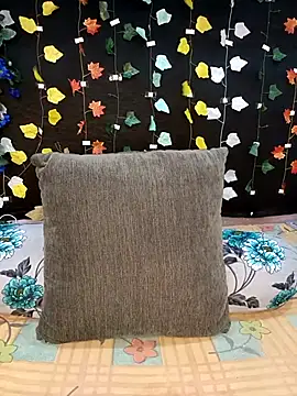 Snapshot of Sony-Model chatting on September 22, 2025, 5:09 am Sony-Model online show from September 22, 2025, 5:09 am