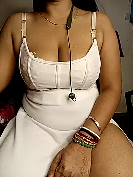 Snapshot of Sony-Model chatting on October 29, 2025, 4:09 pm Sony-Model online show from October 29, 2025, 4:09 pm