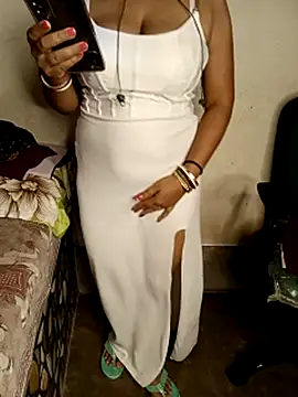 Snapshot of Sony-Model chatting on November 30, 2025, 5:17 pm Sony-Model online show from November 30, 2025, 5:17 pm