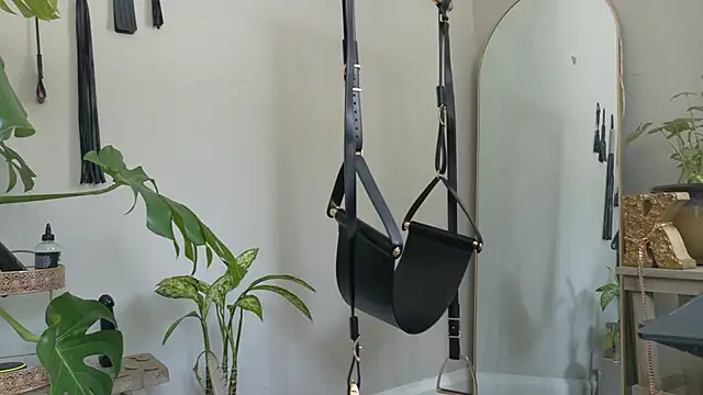 MistressKatie13xxx online show from January 25, 2025, 6:35 pm