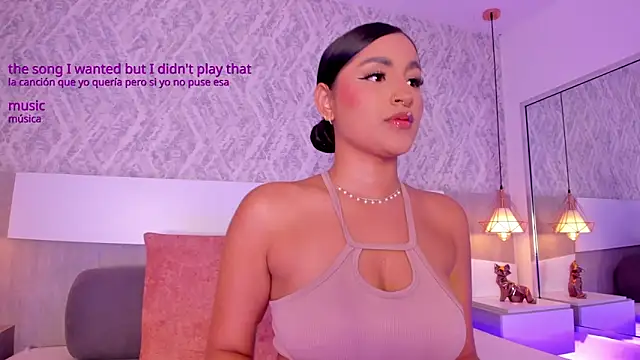 AishaPeyton online show from November 19, 2025, 2:39 pm