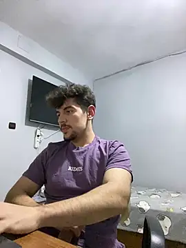 Snapshot of AKAdogukann chatting on March 22, 2025, 5:41 pm AKAdogukann online show from March 22, 2025, 5:41 pm