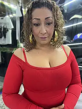 Snapshot of Katti_Barrera chatting on July 18, 2026, 9:51 pm Katti Barrera online show from July 18, 2026, 9:51 pm