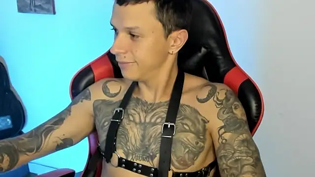 Snapshot of goodboy69l chatting on February 10, 2026, 10:47 pm goodboy69l online show from February 10, 2026, 10:47 pm