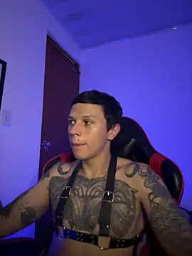 goodboy69l online show from April 4, 2026, 4:37 pm