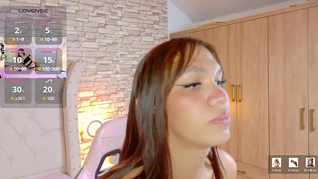 Snapshot of Sara-Smith- chatting on May 15, 2026, 12:56 pm Sara-Smith- online show from May 15, 2026, 12:56 pm