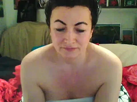 MariaAnaSunshine online show from March 19, 2025, 5:39 pm