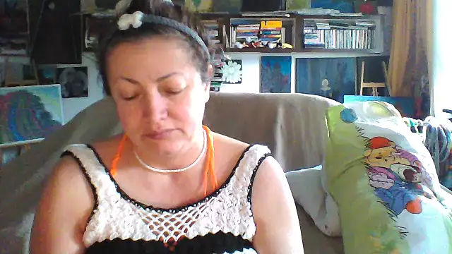 MariaAnaSunshine online show from February 11, 2026, 7:46 am