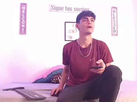 harrytomson 1 online show from December 27, 2024, 5:42 am