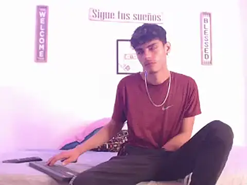 harrytomson 1 online show from December 27, 2024, 8:45 am