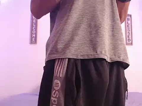 harrytomson 1 online show from December 28, 2024, 4:51 am