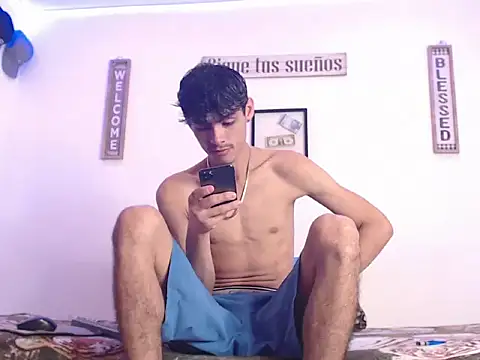 harrytomson 1 online show from January 28, 2025, 1:08 am