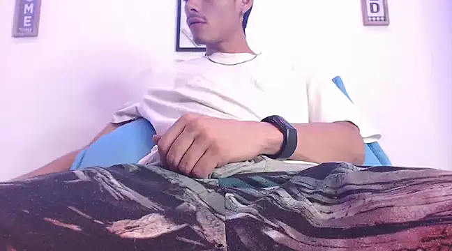 harrytomson 1 online show from February 15, 2025, 5:19 am