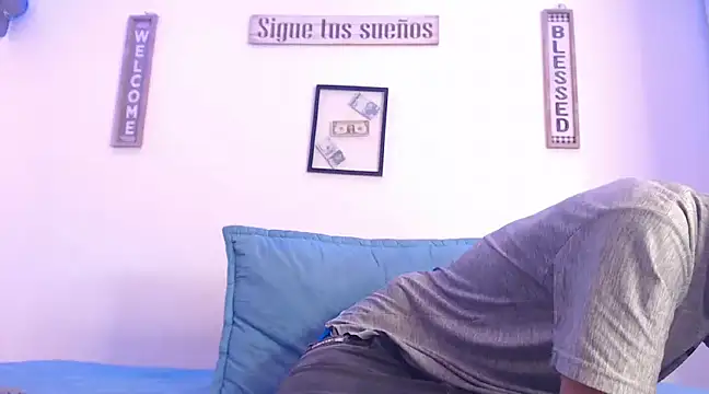 harrytomson 1 online show from March 8, 2025, 11:16 am