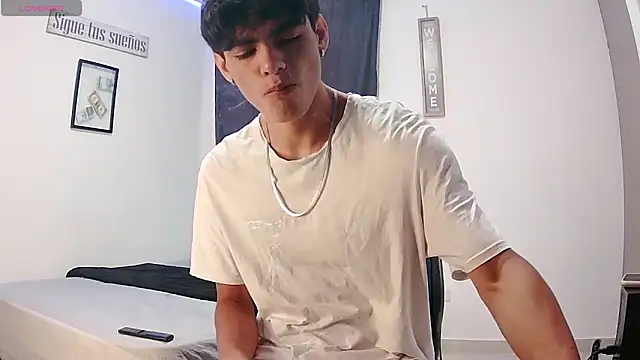 harrytomson 1 online show from October 3, 2025, 11:51 am