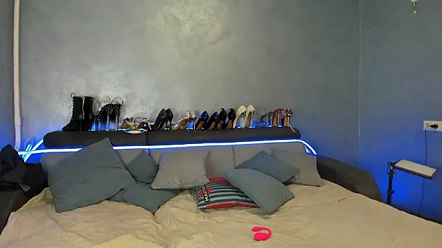 SEXDream777 online show from February 9, 2026, 4:22 pm