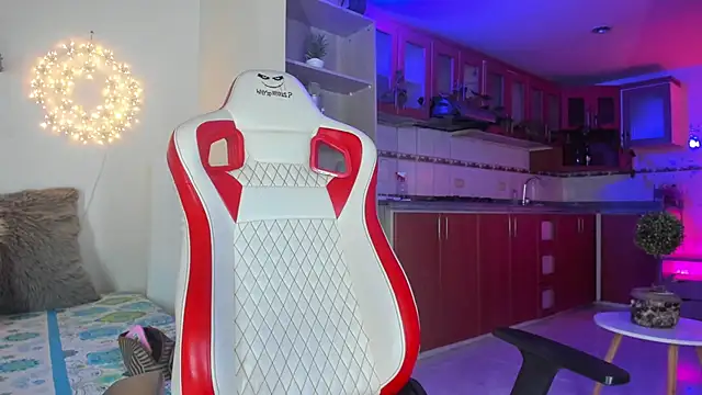 honey fox1 online show from January 28, 2025, 11:17 pm