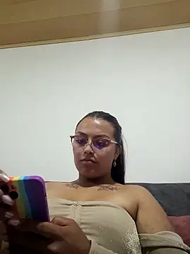 Snapshot of Fantasy-gil chatting on March 5, 2025, 8:21 pm Fantasy-gil online show from March 5, 2025, 8:21 pm