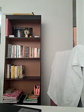 Snapshot of Fantasy-gil chatting on September 16, 2025, 8:43 pm Fantasy-gil online show from September 16, 2025, 8:43 pm