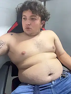 Snapshot of AndresChuboi chatting on November 12, 2025, 1:17 am AndresChuboi online show from November 12, 2025, 1:17 am