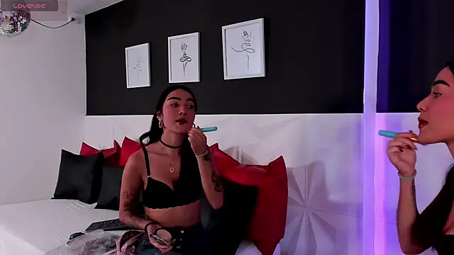 scarlet castro online show from December 13, 2024, 12:06 pm