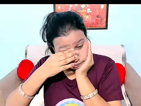 kendracox21 online show from February 9, 2026, 4:05 am