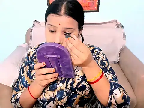 kendracox21 online show from April 8, 2026, 2:55 am