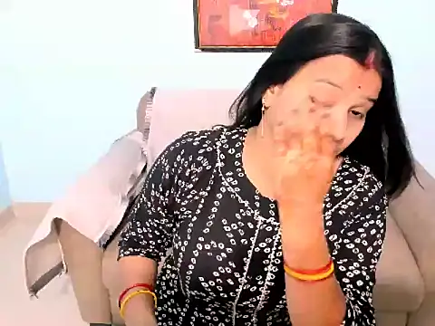 kendracox21 online show from April 11, 2026, 3:55 am