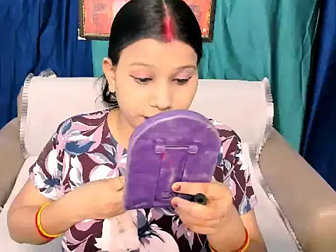 kendracox21 online show from April 15, 2026, 4:30 am