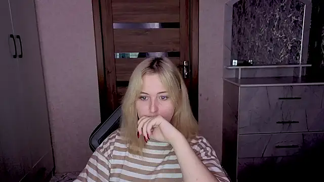 Kristy-Max online show from February 3, 2026, 3:59 am