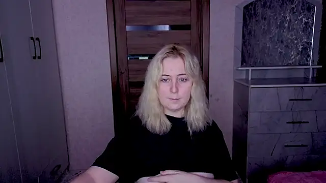 Kristy-Max online show from March 15, 2026, 8:04 pm