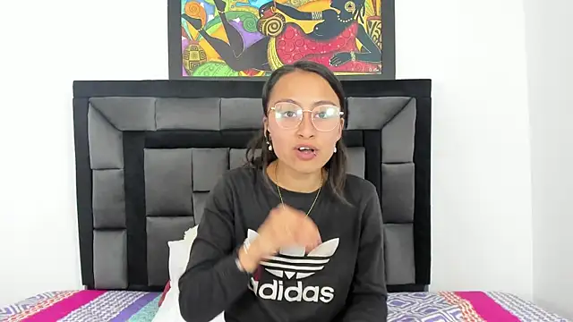 Snapshot of tatiana_valencia chatting on March 19, 2025, 6:12 pm tatiana valencia online show from March 19, 2025, 6:12 pm