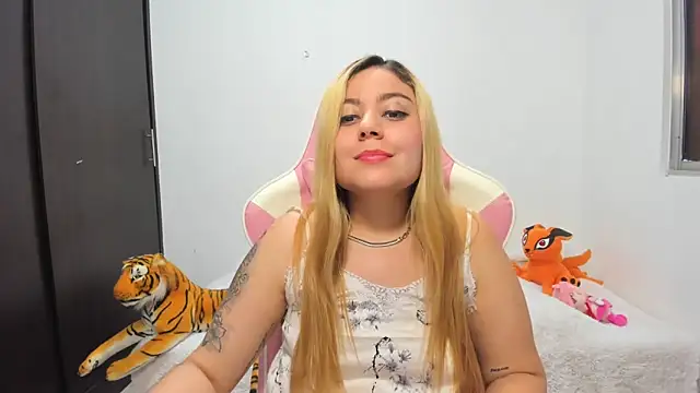 saori 9b online show from March 16, 2025, 8:54 pm