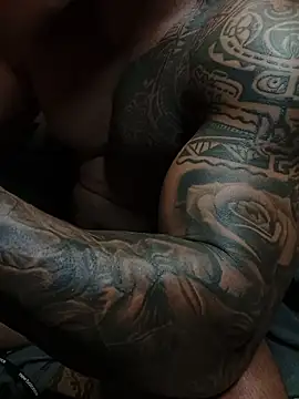 Snapshot of moody1996- chatting on October 28, 2025, 3:32 am moody1996- online show from October 28, 2025, 3:32 am