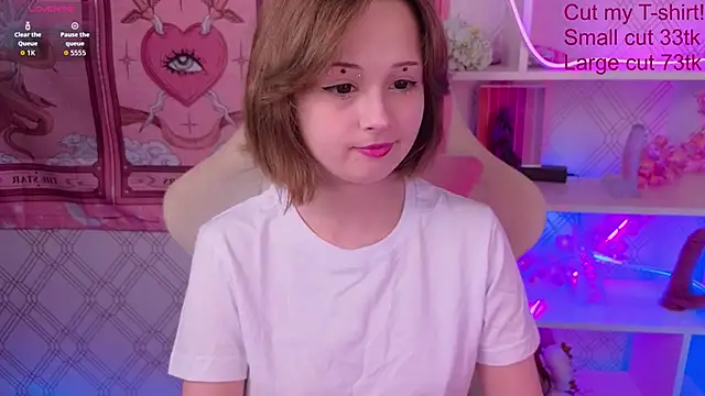 Mary uw online show from September 25, 2025, 3:43 am