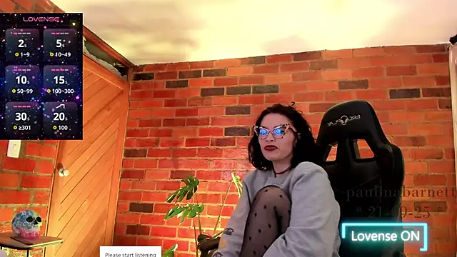 paulinabarnett- online show from September 21, 2025, 5:36 pm