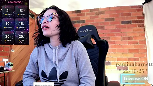 paulinabarnett- online show from October 22, 2025, 3:12 pm